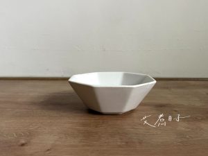 Alternative view of Ancient Pottery｜古陶 美濃燒 八角缽 (復古白)