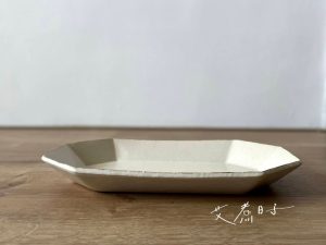 Alternative view of Angle｜壽山窯 八角大盤 奶油白