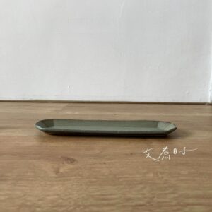 Alternative view of Angle|壽山窯 長盤 復古灰綠