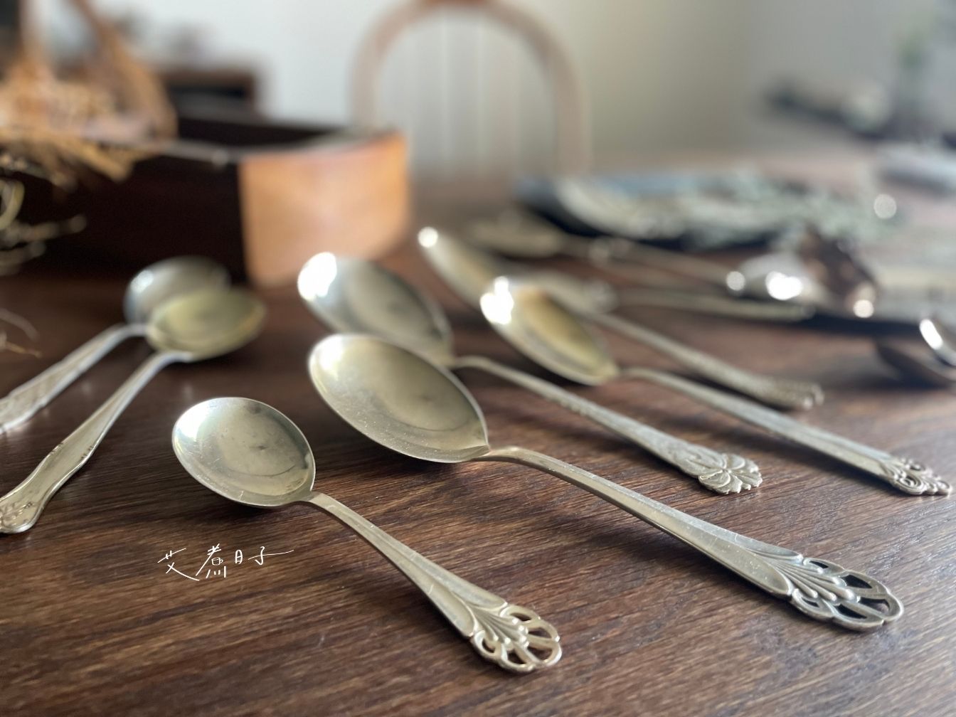 北歐老件|古董銀特殊飾紋20~22.3cm分餐勺:圖片 14
