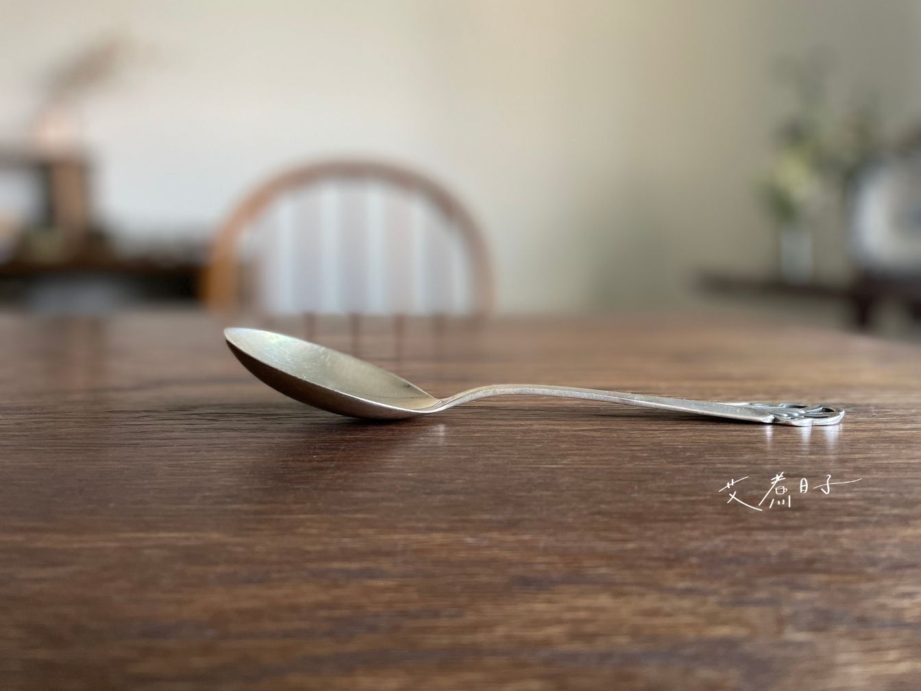 北歐老件|古董銀特殊飾紋20~22.3cm分餐勺:圖片 7
