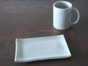 ヤマ兵製陶所|錆梅花皮 長皿19cm