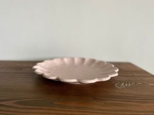 Alternative view of 小兵｜日本製 24.5cm 粉引花盤 (桃煉) (獨立盒裝)