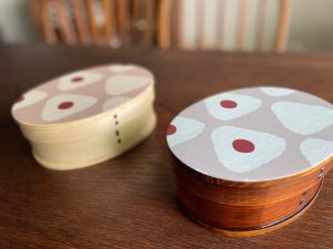 日本工匠手作｜傳統曲木飯盒-深色梅干飯糰 （附分隔版/束帶)