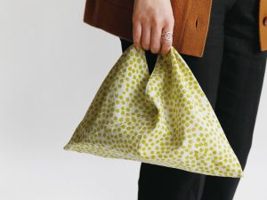 Horn Please|100%純棉 手工印刷 手帕包 點點黃綠