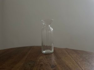 Alternative view of Horn Please｜越南手工 再生玻璃 花器 I