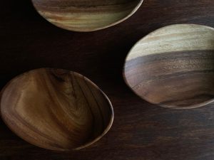 Alternative view of Horn Please｜菲律賓手工 相思木 橢圓盤