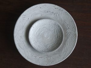 Siksak｜ヤマ兵製陶所 兵山窯 日本手作 圓皿