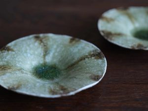 金正陶器｜姿月窯 灰釉手おこし向付