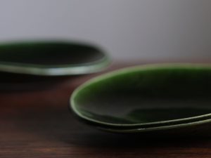 金正陶器｜姿月窯 織部楕円変形皿