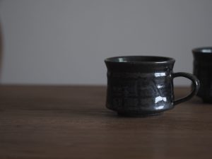 南窯｜工藤工先生 馬克杯 - 黑美濃