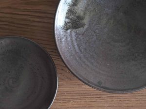 Alternative view of 南窯｜工藤工先生 圓皿 - 黑美濃