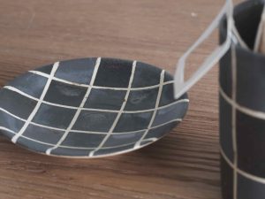 ヤマ兵製陶所|市松 小圓皿