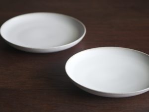 Alternative view of 殘雪｜平清水燒 青龍窯 残雪皿