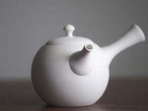 Alternative view of 常滑燒｜德太白地丸型急須