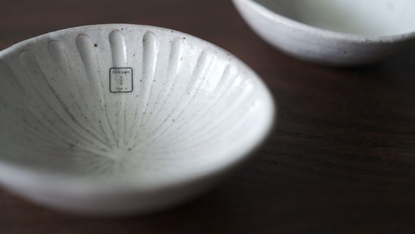 六魯｜粉引 彫り小缽