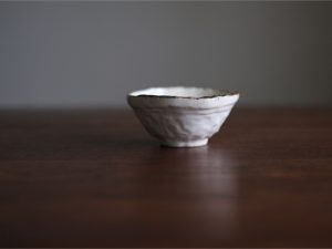 Brown Line|美濃燒 三角小缽