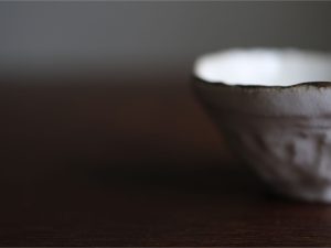 Alternative view of Brown Line｜美濃燒 三角小缽