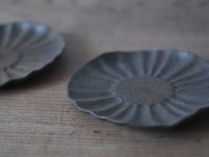 藤原純_金環菊花皿