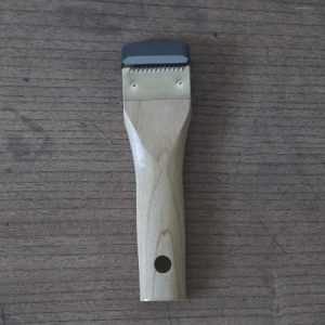 Alternative view of 小柳產業 木柄3mm刨絲器