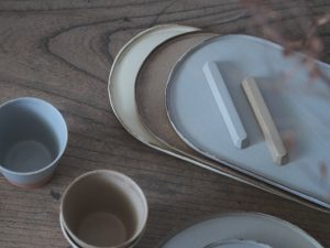 Blanc｜壽山窯 工匠手作 橢圓平盤 (薰藍)