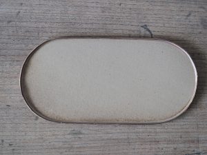 Alternative view of Blanc｜壽山窯 工匠手作 橢圓平盤 (摩卡)