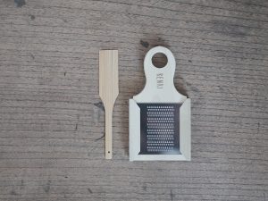 小柳產業｜日本製 迷你磨泥器 (附竹刷)