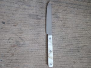 高桑金屬｜Layer レイヤ系列 餐刀 - 典雅白