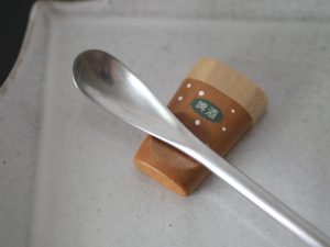 ﾈｵﾝ｜經典台灣味 木製筷架 - 啤酒