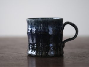 Alternative view of 河內啓_馬克杯_瑠璃釉(深藍)