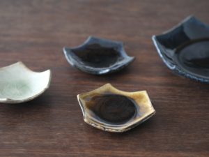 河內啓_六角豆皿