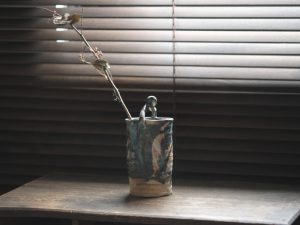 Alternative view of 信樂燒花器｜直筒