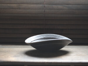 信樂燒盛鉢｜錆釉流紋