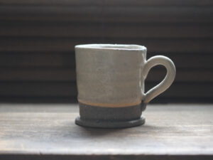 Alternative view of 信樂燒馬克杯｜石爆紋掛釉 - 灰底直筒