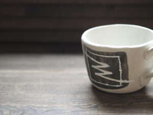 信樂燒馬克杯｜手刻圖樣