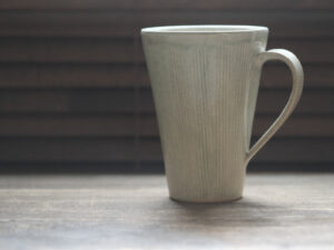 信樂燒高杯｜白釉刷紋