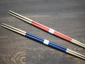 Alternative view of Yamachiku｜白竹三角兩研取箸 33cm